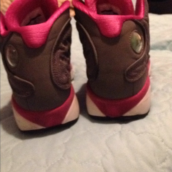 Shoes - Picture 3 of 4